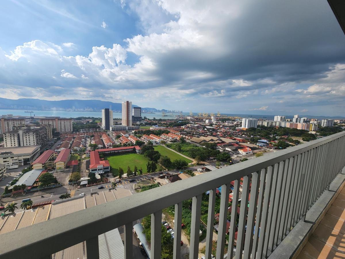 Praicon Tower - Premium Suite Butterworth Zewnętrze zdjęcie